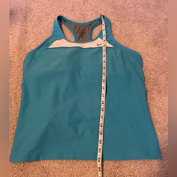 Nike women’s Dri-Fit Turquoise and White Athletic Tank size XL with built in bra - Picture 8 of 8